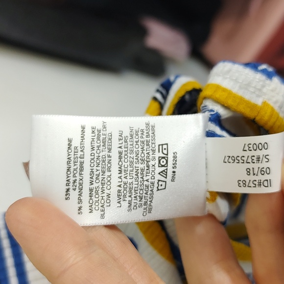 NWT Express V-neck Ribbed Knit Striped Tank Top - Picture 8 of 11